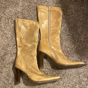 Destroy - high heel boots